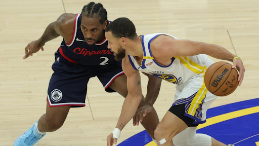 天空：切尔西正努力争取在关窗前签下哈维-西蒙斯和加纳乔